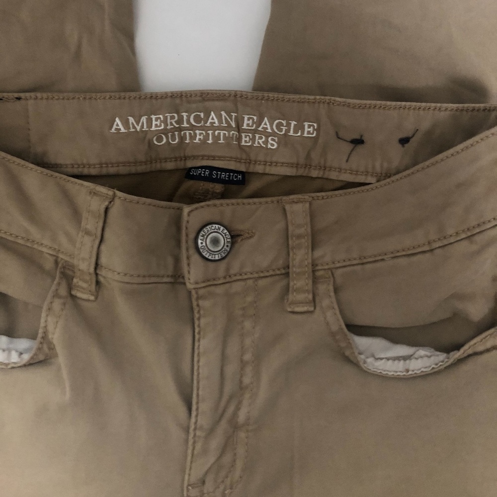American Eagle Khaki Low-Rise Jeggings